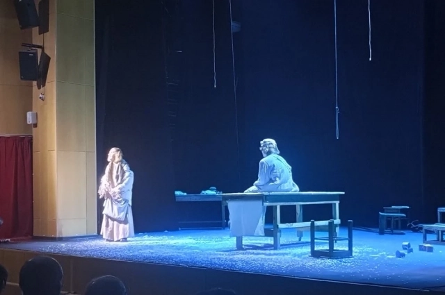 Спектакль уже успел заслужить признание на крупных фестивалях.