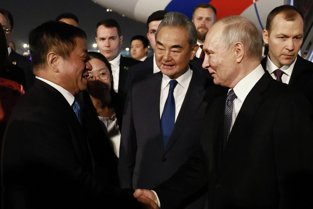 Президент Владимир Путин прибыл в Китай