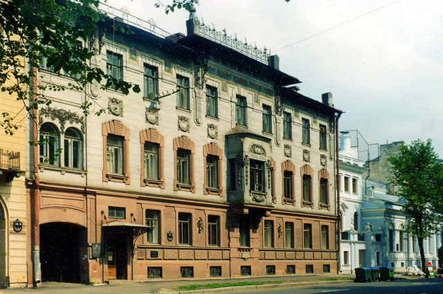 Петербургский музей В. В. Набокова в доме, принадлежавшем семье Набоковых с 1897 года. Владимир Набоков родился здесь в 1899 году и провёл первые 18 лет своей жизни.