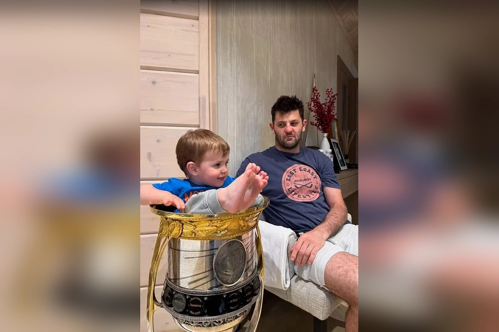 Где бы ни был Радулов, рядом всегда будет семья.
