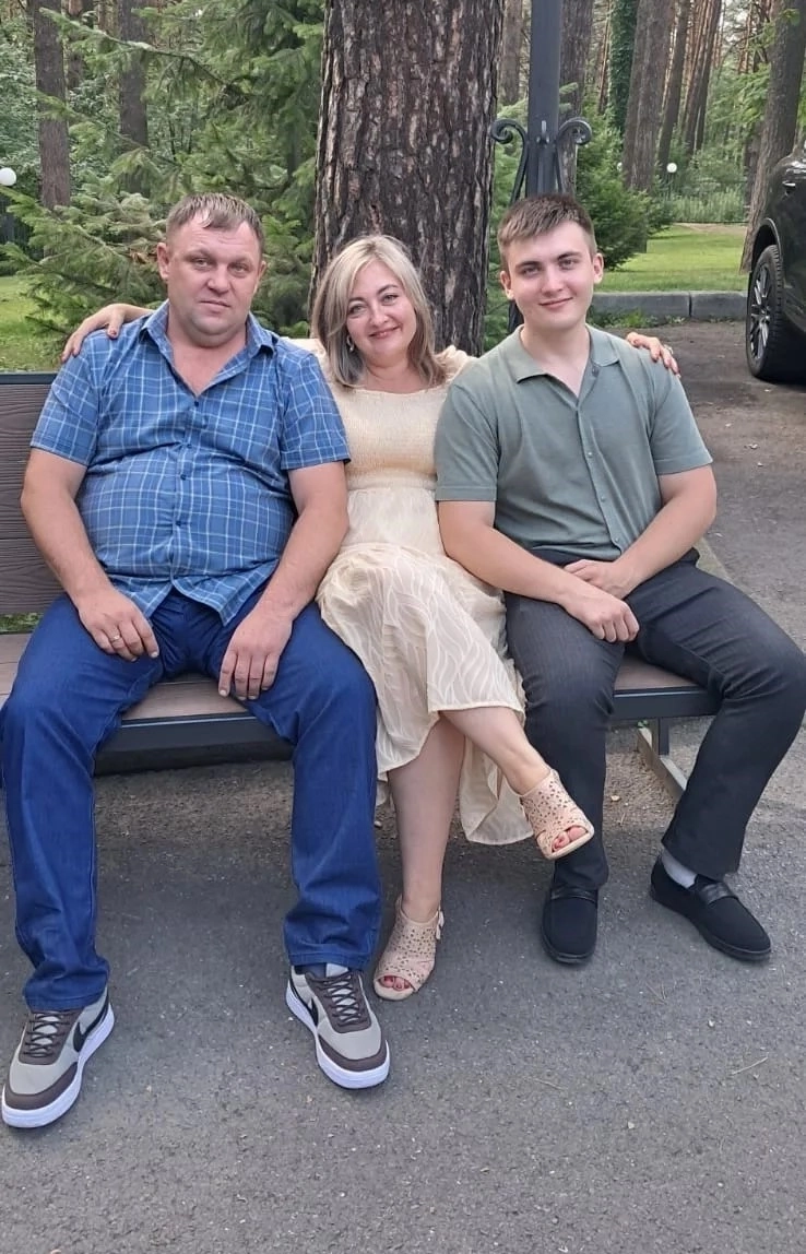 Семья Сугаковых.