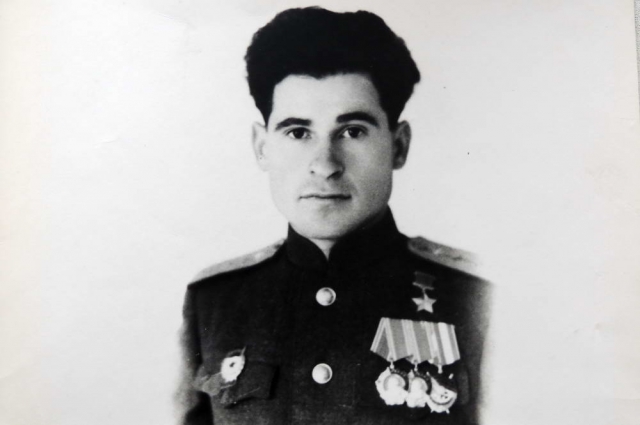   Герой Советского Союза Николай Жуган в молодости.