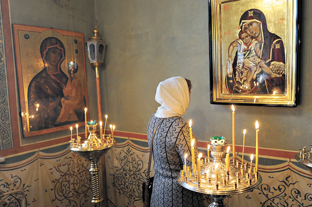 Православные верят в чудодейственные свойства мощей.