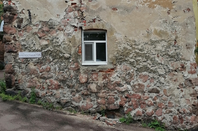 Самый старый жилой дом России находится в Выборге и явно нуждается в реставрации