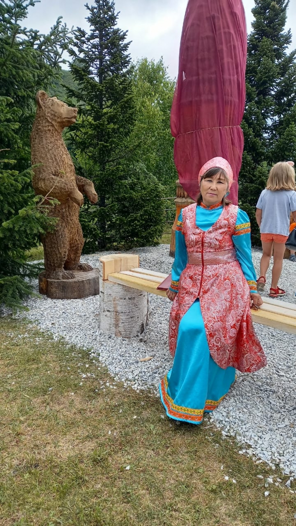 Галина часто появляется на мероприятиях в национальных костюмах.