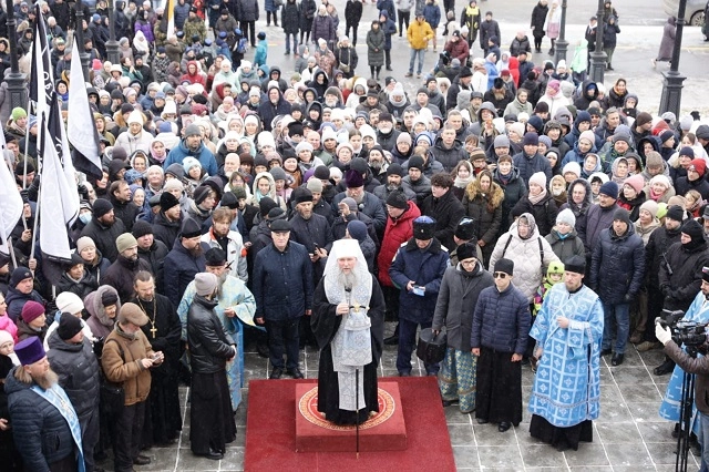 В День народного единства в Екатеринбурге состоялся большой крестный ход