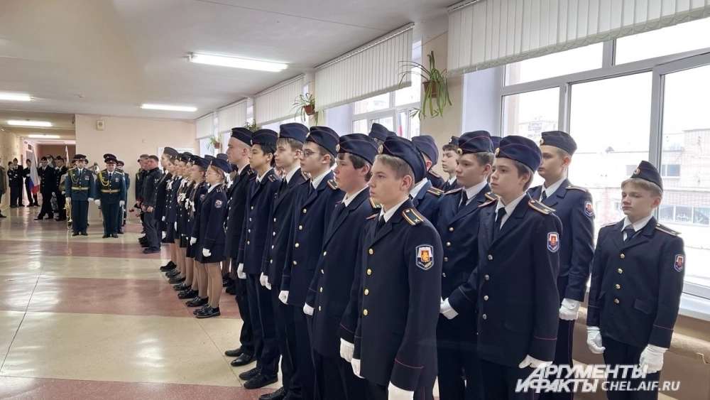 Традиционно память погибших почтили минутой молчания.