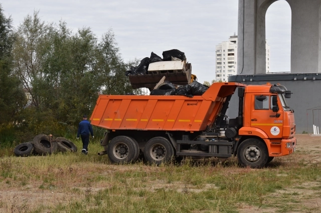 Мероприятие прошло вблизи Парка Победы, под Ленинградским мостом — в зоне левого берега Иртыша и живописной лесополосы. 