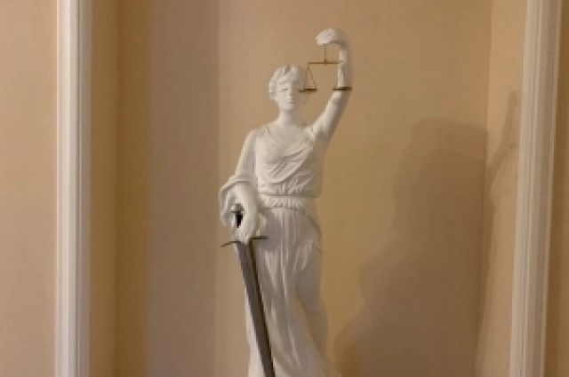 Спор об оскорблении решали в суде. 