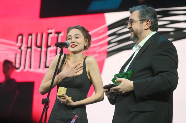 Актриса Алесия Некрасова, получившая награду в номинации «Зачет».