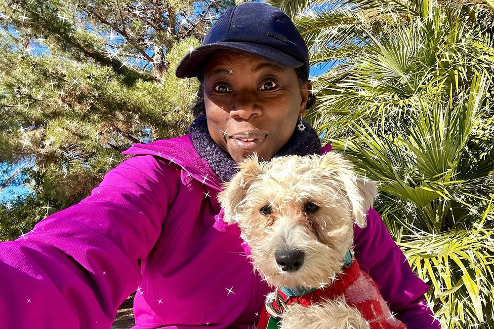 Фигуристка Сурия Бонали со своей собакой