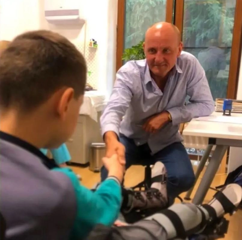 Пациенты доверяли врачу.