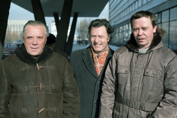 Писатели Виктор Астафьев, Марк Сергеев и Валентин Распутин. 1987 год