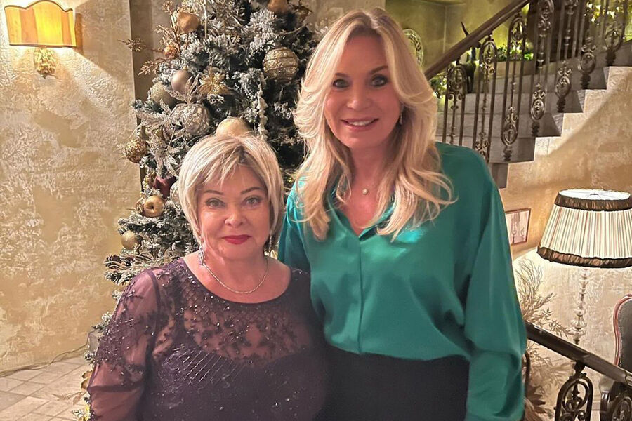 Марина Юдашкина (справа).