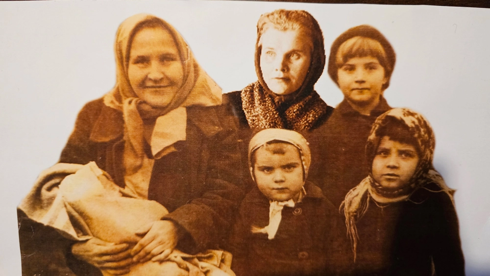 Семья Клавдии Нюппиевой (Соболевой).