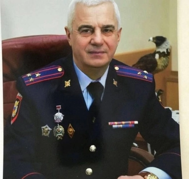 Минабудтинов посвятил службе 40 лет своей жизни.