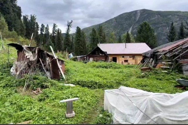Здесь живет Агафья Лыкова.