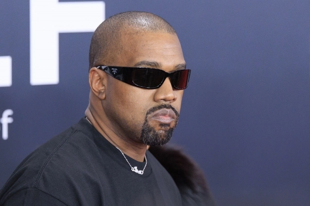 Канье Уэст получил признание критиков и был неоднократно назван одним из величайших артистов XXI века.