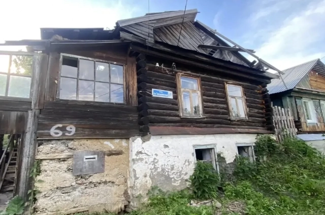 Дом, где обрушилась крыша.