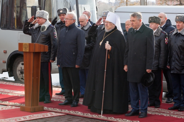 На церемонии награждения присутствовали представители краевой власти и силовых структур, митрополит Красноярский и Ачинский Пантилеимон.