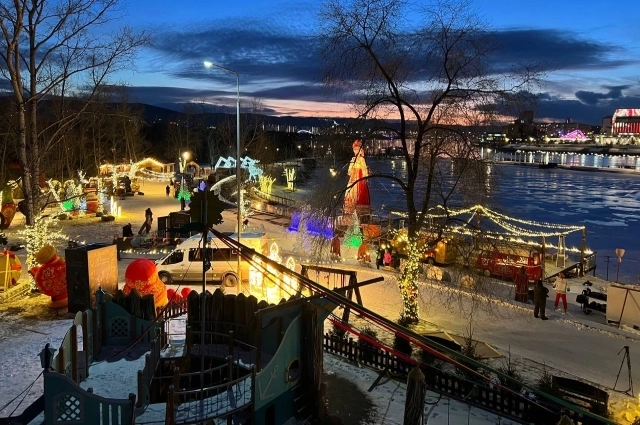 Декорации фильма «Масленица» на острове Татышев. 