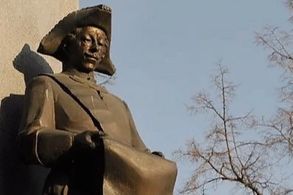 Памятник Тевкелеву.