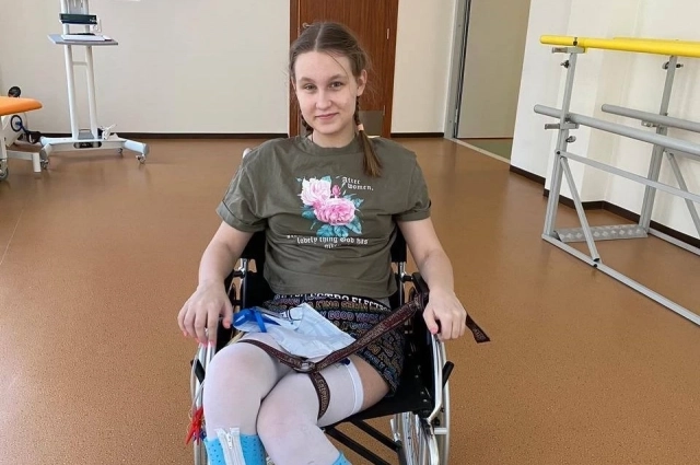 Лиза через год после инсульта.