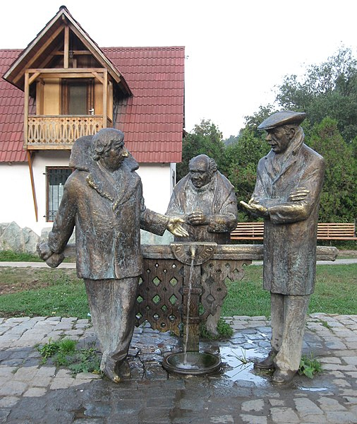 Памятник героям фильма в Дилижане.