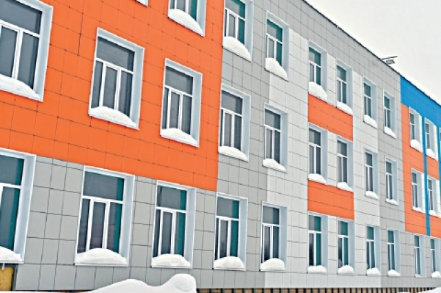 Новая школа скоро будет готова.