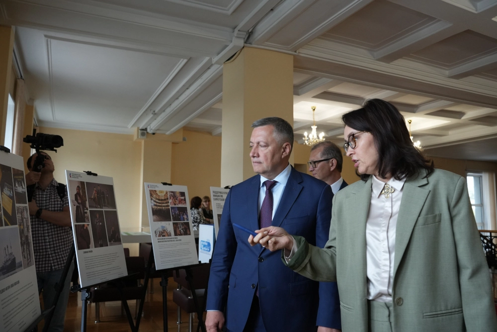 Планшетная выставка наглядно продемонстрировала, как гранты ПФКИ трансформируются в события, книги, фильмы и интерактивные пространства.