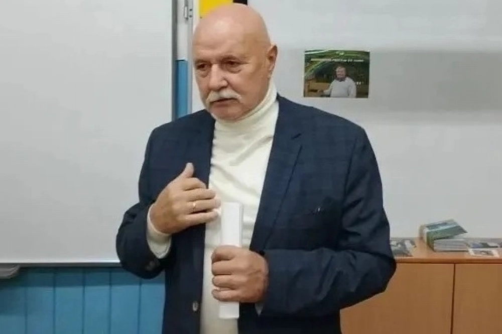 Иван Демидов.