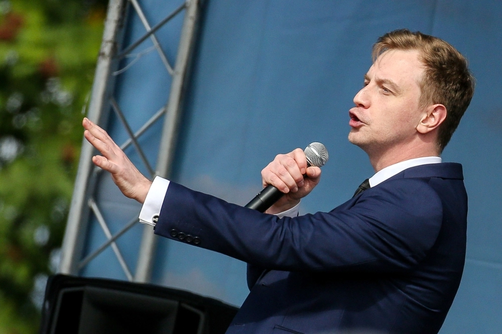 Алексей Гоман активно выступает.