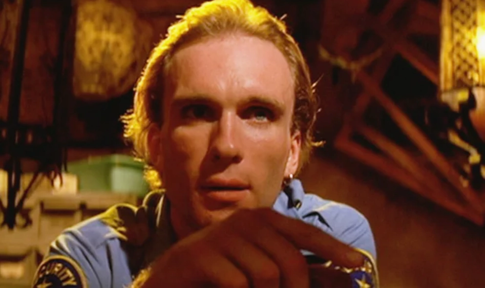 Питер Грин в роли Зеда в фильме «Криминальное чтиво».