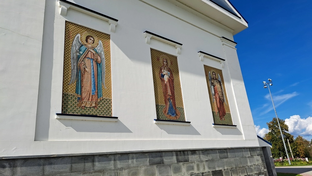 Храм Рождества Богородицы в Добрянке