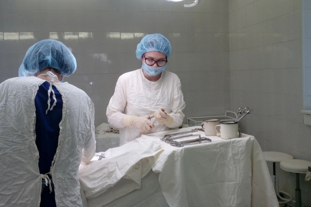 Анну Арбиеву не напугала работа в операционной. Она старалась всегда помогать пациентам.