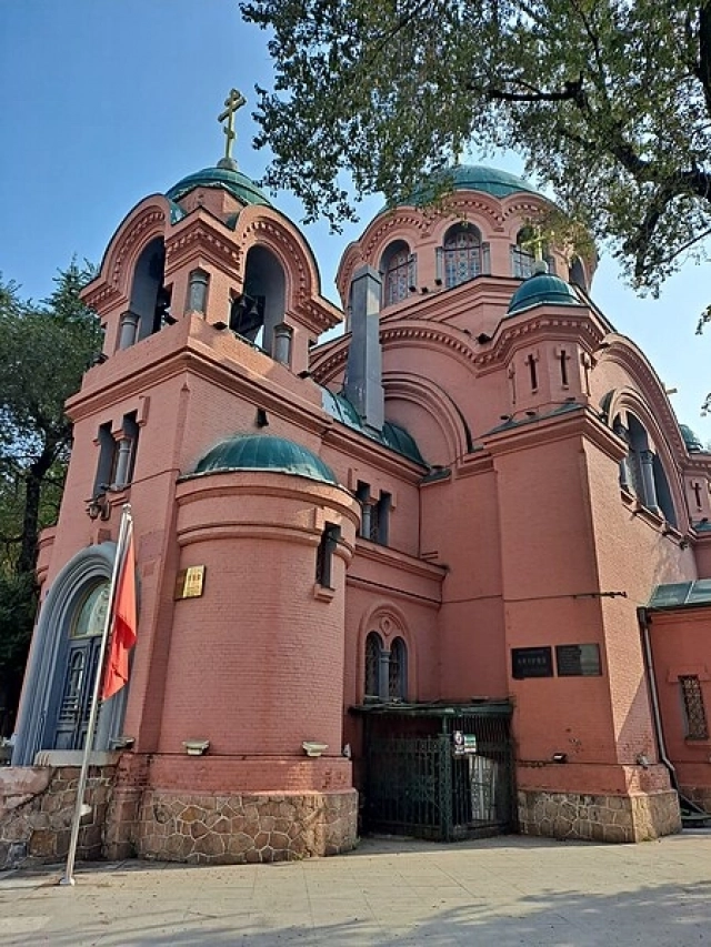 православный храм Покрова Пресвятой Богородицы в Харбине (Китай).