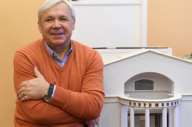 Василий Мищенко на традиционном сборе труппы Московского театра «Современник».