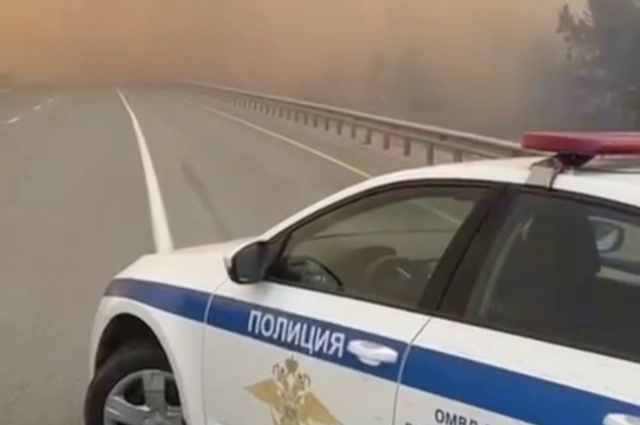 Из-за дыма от пожаров перекрывали федеральную трассу Иркутск-Чита.
