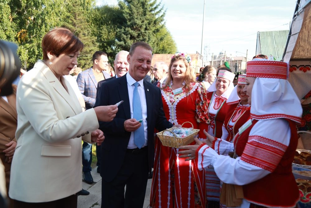 В Центральном парке прошёл фестиваль национальных культур.