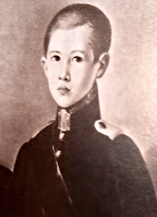 Иван Лихачев уехал из родного дома (имение Полянки, сейчас Спасский район РТ) в 13 лет, стал гардемарином. 