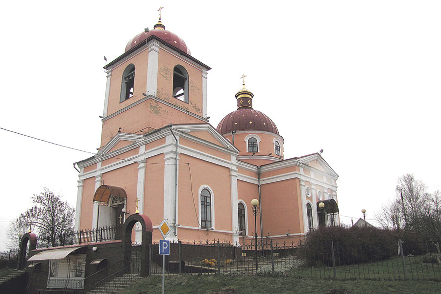 Казанский храм в селе Плоское Корочанского района в прошлом году отпраздновал 140-летие.