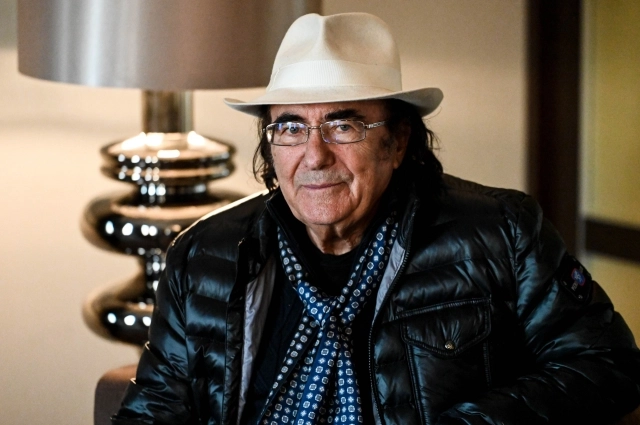 Аль Бано до сих пор на всех концертах поет исключительно вживую.