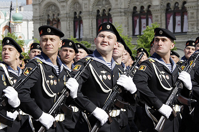 Парадный расчёт морских пехотинцев, Москва, 9 мая 2008 года