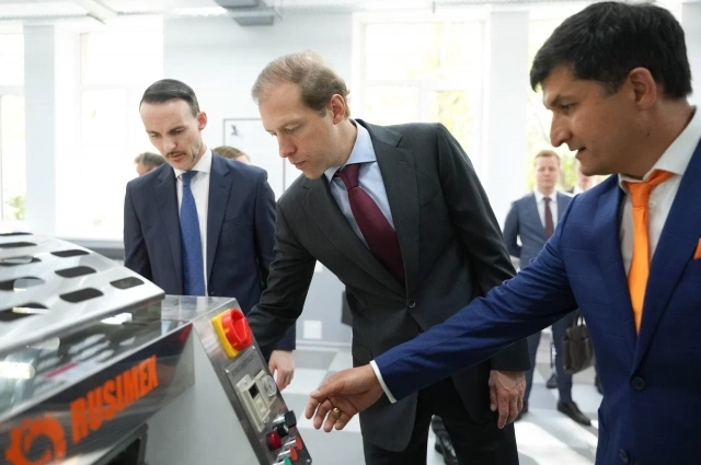 Зампред РФ, министр промышленности и торговли Денис Мантуров высоко оценил качество линий компании.