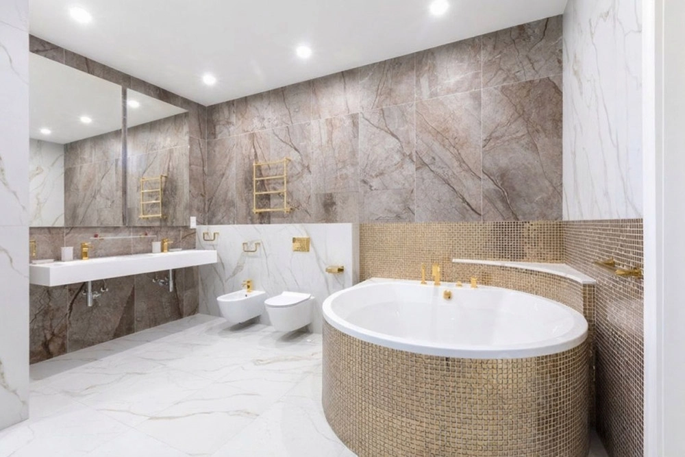 Ванная в квартире за 295 млн рублей.