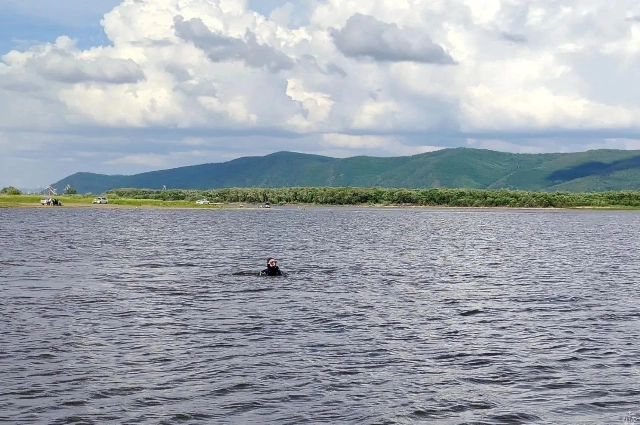 Поиск утонувшего ребенка