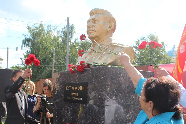 Памятник Сталину в Пензе.