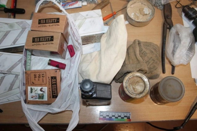 Улики: конфискованное оружие