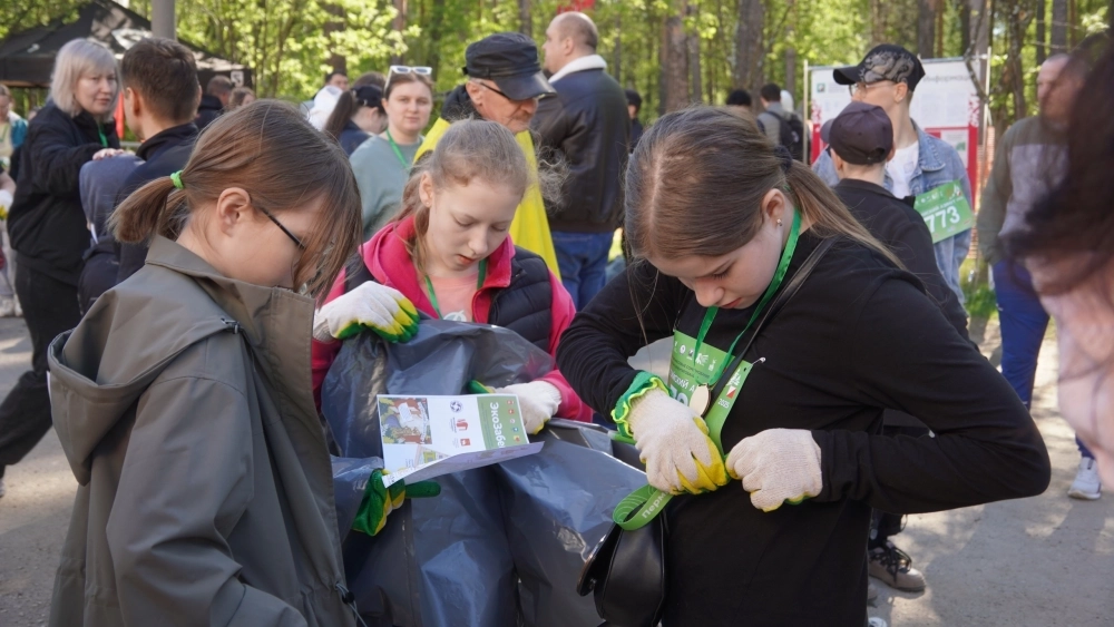 Одна из задач парламента - работа с молодёжью