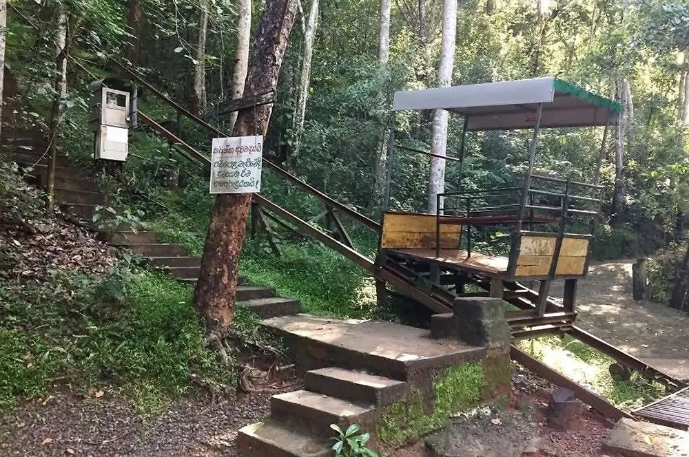 Канатная дорога в монастыре. 